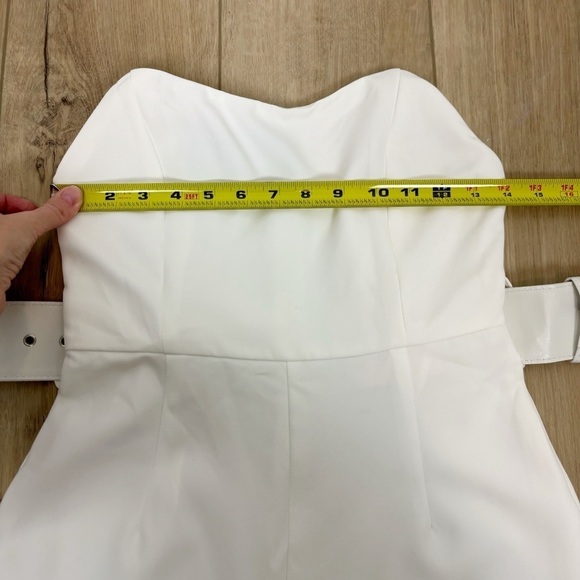 Superdown Naomi Jumpsuit in White Size S - Picture 10 of 12